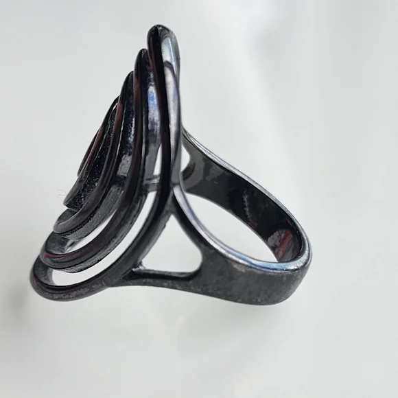 Premier Designs "Groovy" black hematite coated fashion ring size 9 - Picture 4 of 13